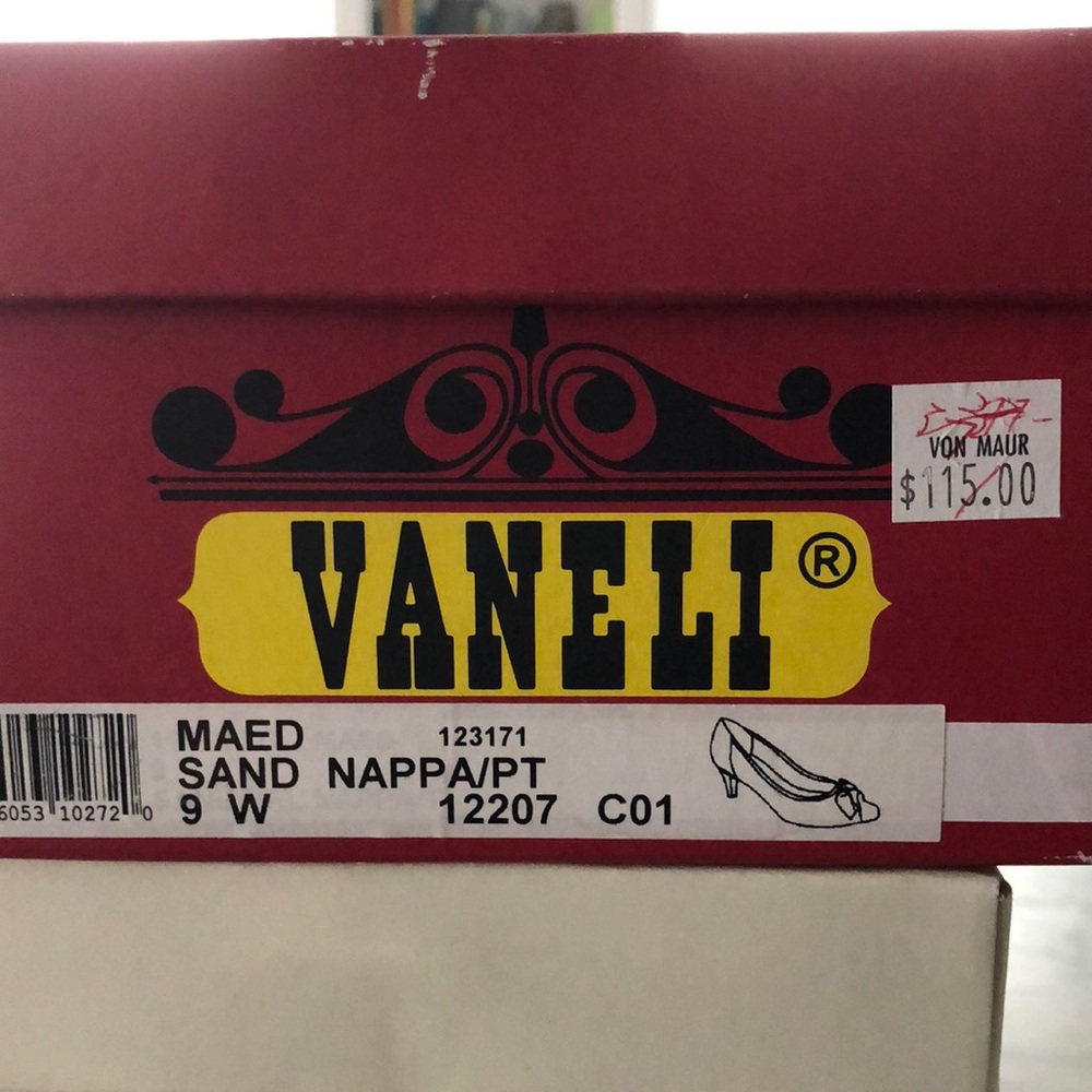 VANELI - ‘Maed’ Leather Peep Toe Bow Heels  - Sand - Picture 3 of 9